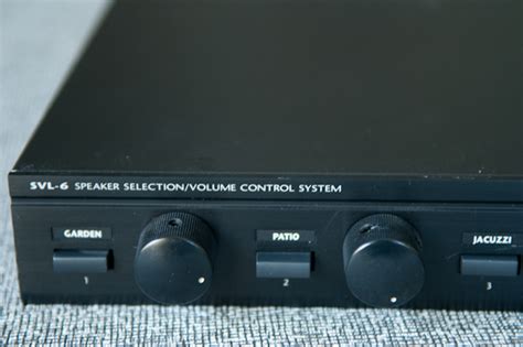 Heygreenie NILES SVL 6 SPEAKER SELECTION VOLUME CONTROL SYSTEM SOLD