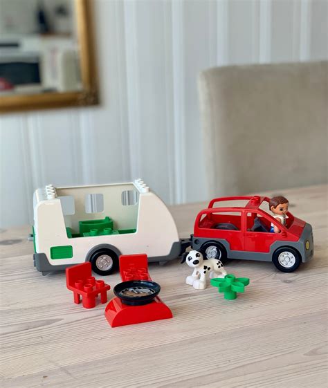 Se Produkter Som Liknar Duplo Lego Retro Husvagn Bil P Tradera