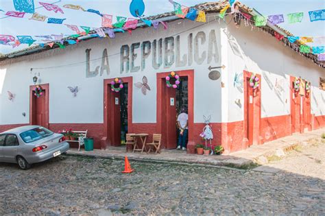 A Lovely Village San Sebastian Del Oeste Estigo Tour