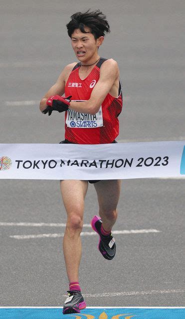 東京マラソン 山下が日本歴代3位 全体7位も好タイム2時間5分51秒：東京新聞デジタル