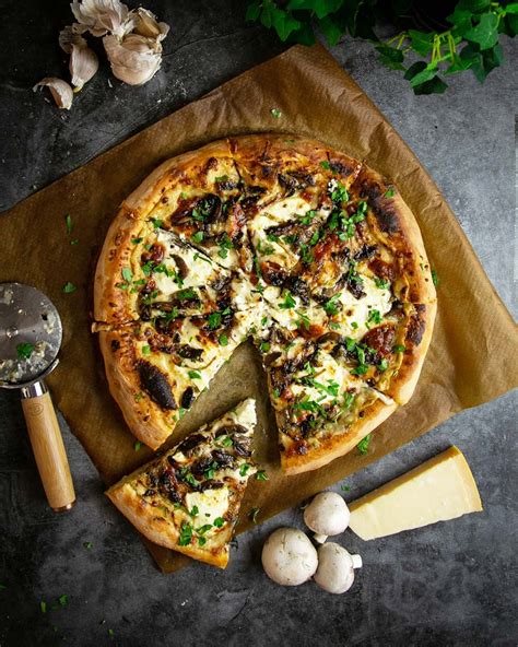 Mushroom Pizza W White Sauce Recipe All For Pizza