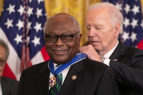 Medgar Evers Rep Clyburn Among 19 Honored With Presidential Medal Of