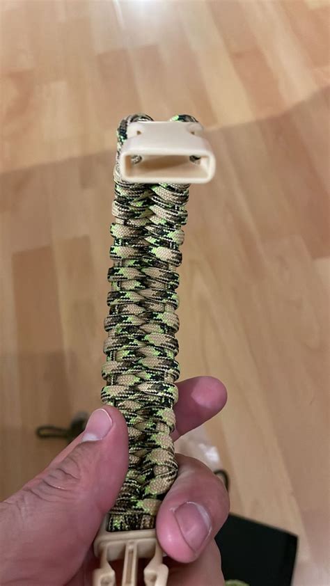 Jorge Fernández adlı kullanıcının Paracord panosundaki Pin