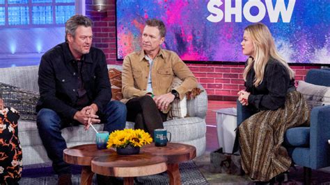 Watch Blake Shelton Surprise Craig Morgan On Kelly Clarkson's Show | iHeart