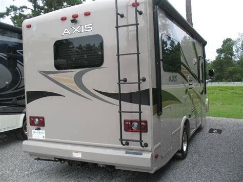 NEW 2015 THOR AXIS 24 1 Overview Berryland Campers