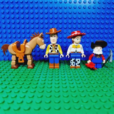 LEGO TOY STORY Woody Jessie Stinky Pete Bullseye Minifigure UK FREE