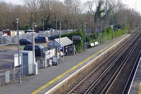 Wraysbury Station © Stephen Mckay Geograph Britain And Ireland