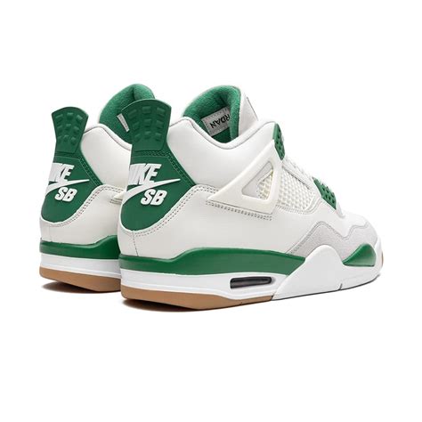 Air Jordan 4 Retro SB Pine Green Unity