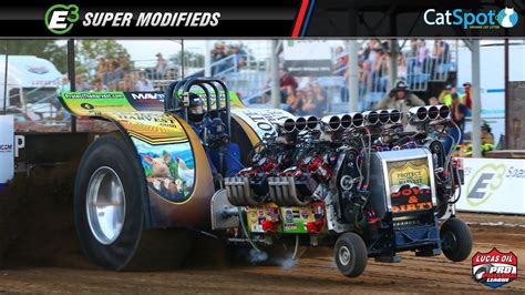 Super Modified Pulling Tractors