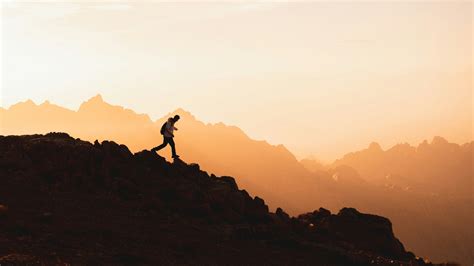 hiking socks  blister  trail days  conde nast