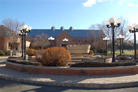 Local editors explain how Freehold NJ Patch gathers community stories 18