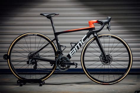 Best Lightweight Bikes A Buyer S Guide To Climbers Bikes