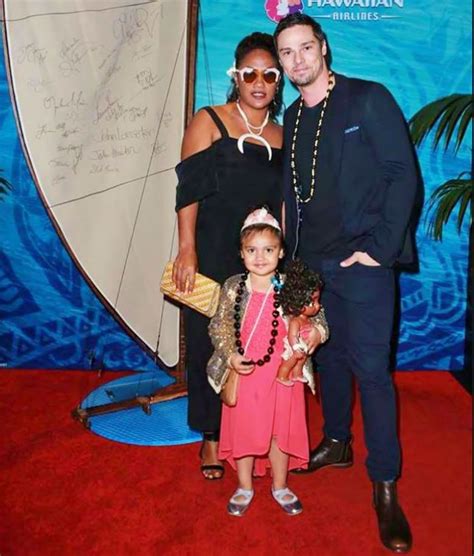 Jay Ryan and Family at Moana Premiere NZ - 12/13/16. | Jay ryan ...