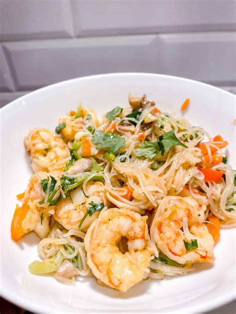 Vermicelli and Shrimp - Aqueena The Kitchen