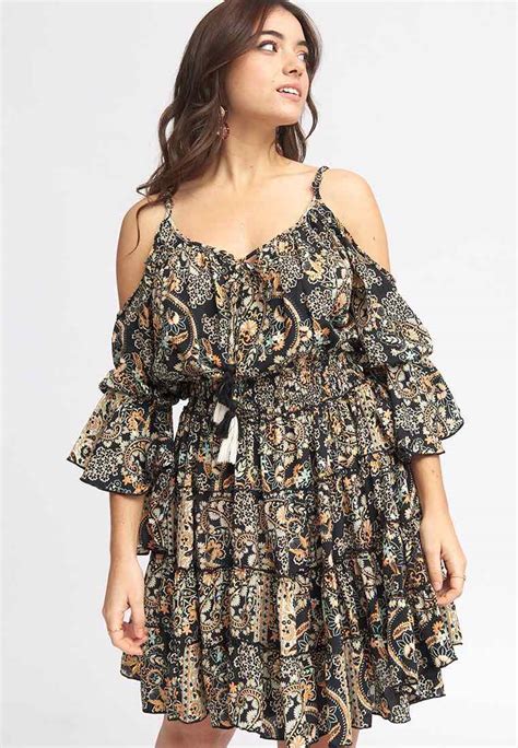 Vestido Boho Negro Hombros Descubiertos Montsaint