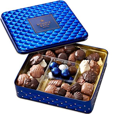 BONNIE AND POP – Hanukkah Gift – Hanukah Gift Box with Chocolate and ...