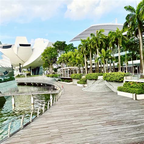 Marina Bay Waterfront Promenade And Broadwalk Singapore