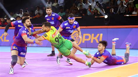 Dabang Delhi KC Stop Patna Pirates Second Half Comeback To Win In PKL