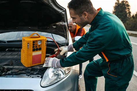 What is a Solar Battery Jump Pack and How Does It Work?