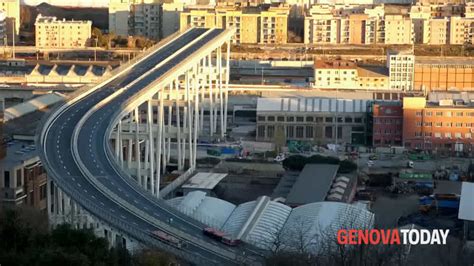 Demolizione Ponte Morandi Video Test Sul Troncone Ovest Immagini