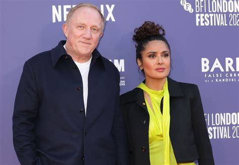 Salma Hayek a apărut într o rochie neon la Festivalul de Film BFI de la