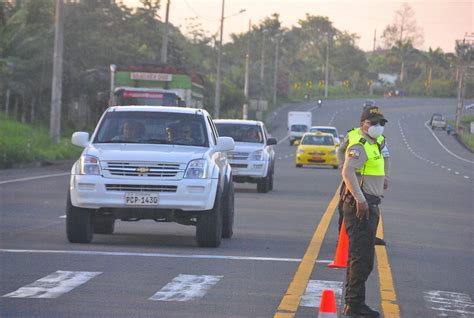 Siete Fallecidos Y Tres Heridos En Dos Accidentes De Tránsito En La Carretera Quinindé Santo