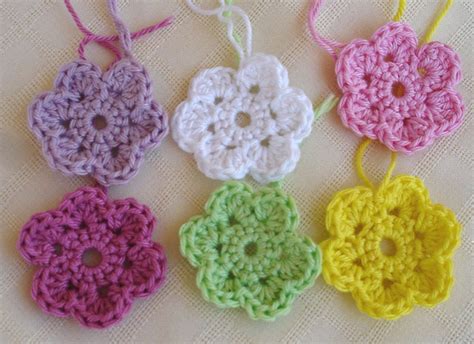 Is It A Toy Crochet Doodle Flowers Free Pattern Crochet Flower