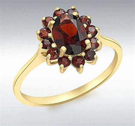 9ct Yellow Gold Garnet Cluster Ring Andrews The Jewellers