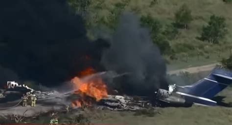 Un Avion Cu De Persoane La Bord S A Pr Bu It N Texas A Ars Tot