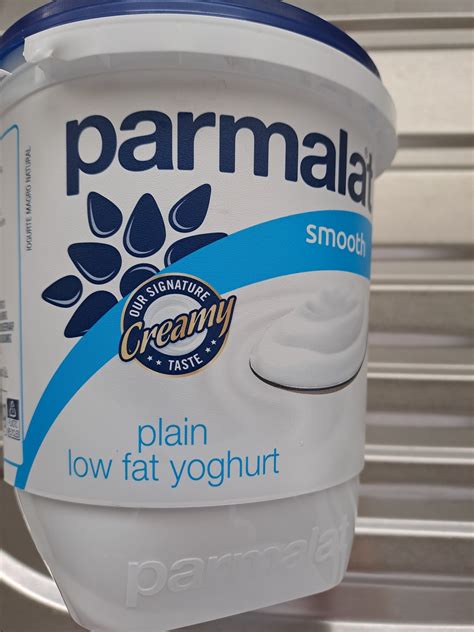 Plain Medium Fat Yoghurt Parmalat 1kg