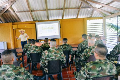 Cuarta Divisi N Del Ej Rcito Nacional On Twitter Un Personal Militar