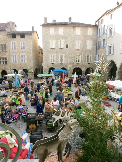 Villefranche de Rouergue Christmas Eve market | Christmas eve ...