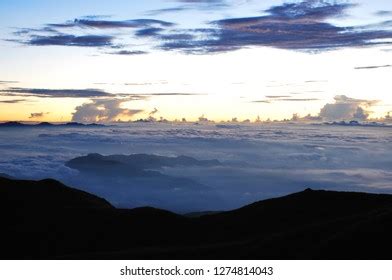 Mount Pulag Philippines Stock Photo 1274814052 | Shutterstock