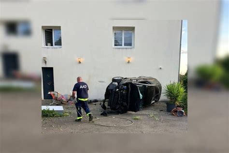 Accident Près De Marmande Il Traverse 3 Jardins Percute Un Mur Et