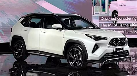 Toyota Yaris Cross Resmi Mengaspal Di Indonesia Perdana Di Dunia