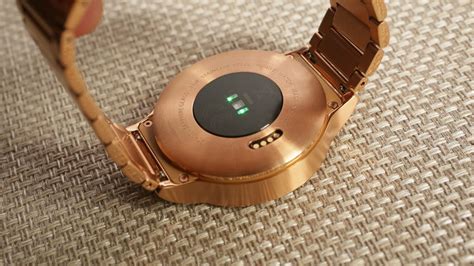 Hands-on with the beautiful Huawei Watch (pictures) - CNET