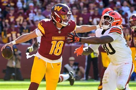 marcus mariota remains  injury   playing time  washington