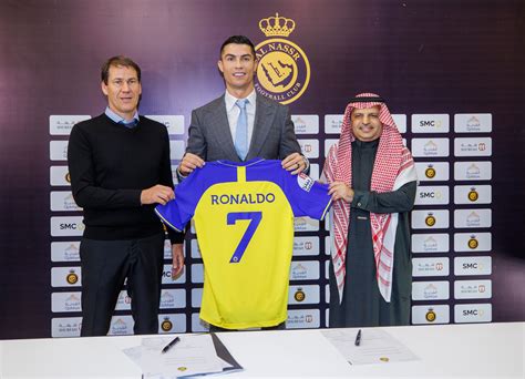 Cristiano Ronaldo presented by Al Nassr after transfer - Sports ...