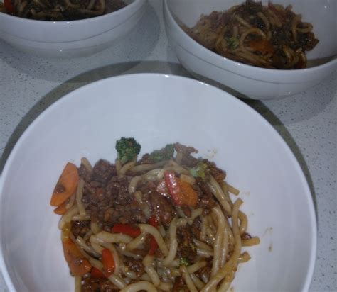 Mince And Noodle Stir Fry Bunch