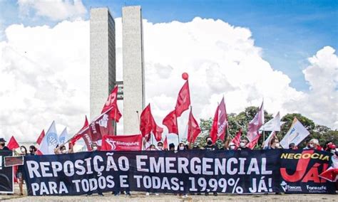 Categorias do funcionalismo público em greve Fonasefe