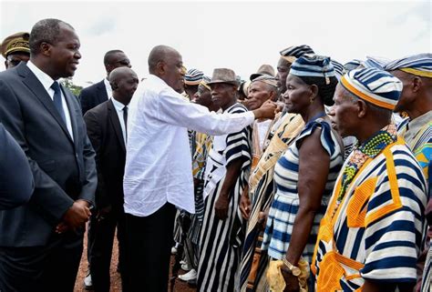 DEVELOPPEMENT LOCAL LE PREMIER MINISTRE IVOIRIEN AMADOU GON