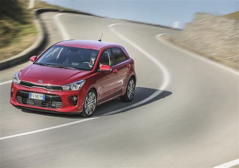 Foto Kia Rio 2022 Mild Hybrid 100 Cv Patentati