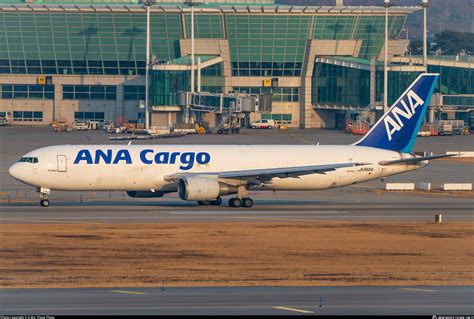 Ja Ana Cargo Boeing Er Bcf Photo By H Bin Plane Photo Id