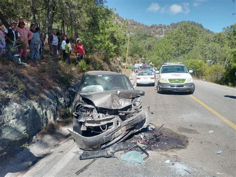 Trágico choque en carretera a Tlaxiaco deja un muerto y un herido NVI