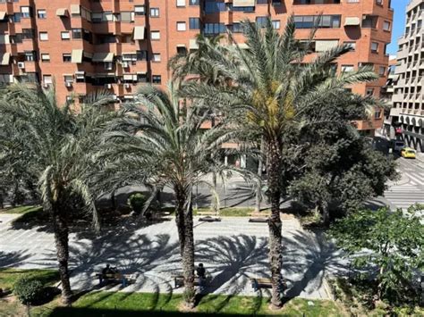 Piso en venta en Avenida de Óscar Esplá en Ensanche Diputación por