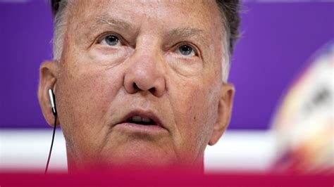 Van Gaal Ziet Officiële Rol Bij Ajax Niet Zitten Gezondheid Gaat Voor