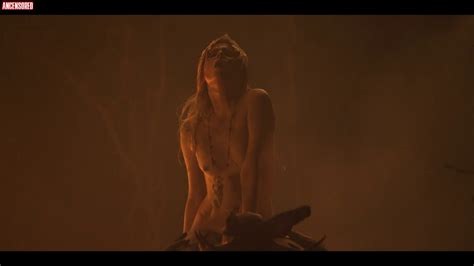 Naked Karoline Hamm In Equinox