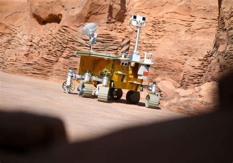 Alarm Der Chinesische Rover Zhurong Hat Polygonale Strukturen Unter