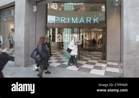 Primark Sign Stock Videos And Footage Hd And 4k Video Clips Alamy