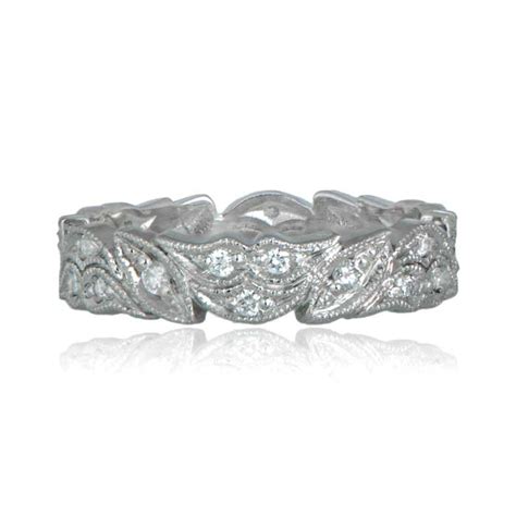 Floral Motif Platinum Wedding Band